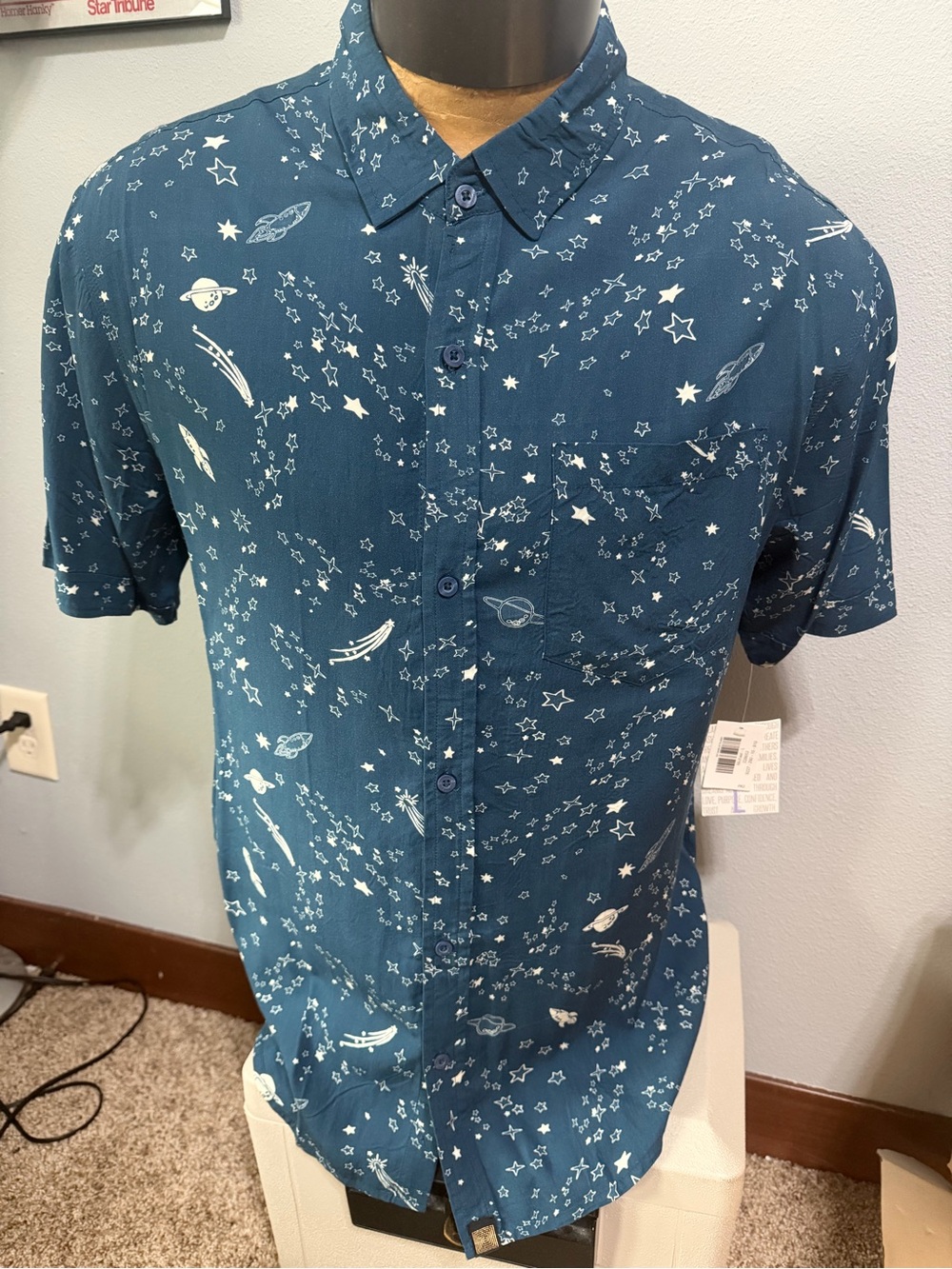 LuLaRoe Men's Teal Short-Sleeve Button-Up Shirt with Star & Planet Print